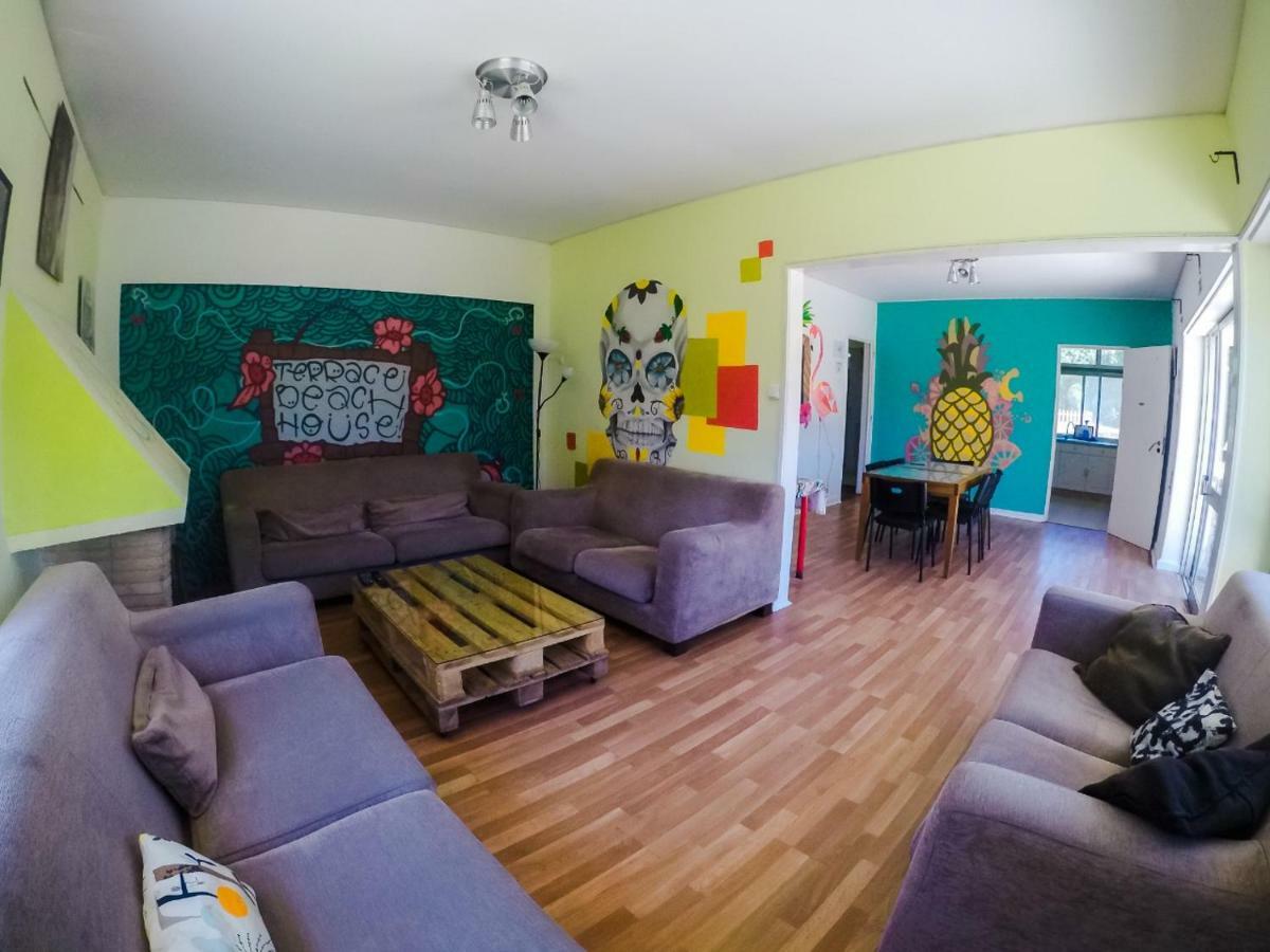 Terrace Beach House Bed & Breakfast Каркавелос Екстериор снимка